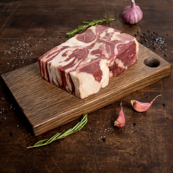 Говядина триминг фаршевой (котлет. мясо) заморож.